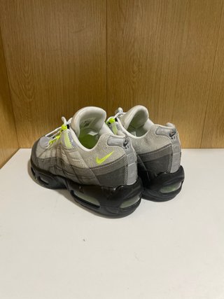 Nike Air Max 95 Bambas Grises y Amarillas