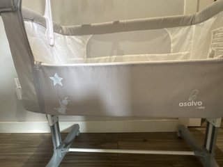 Minicuna Asalvo para bebé con fijación a cama