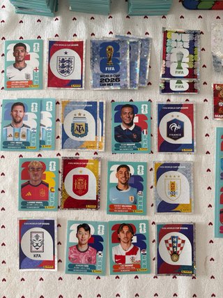 Estuche oferta +1000 cromos fifa world 2026