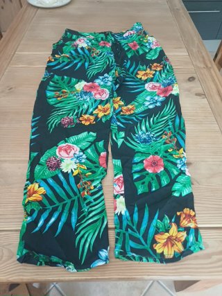 Pantalones cortos de cuadros rojos y blancos