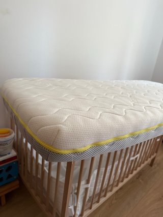 Cuna IKEA con colchón ECUS Kids