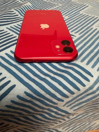 iPhone 11 Rojo