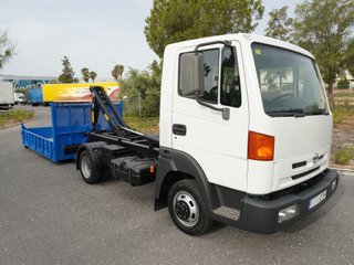 NISSAN ATLEON GANCHO Y CAJA