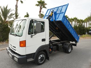 NISSAN ATLEON GANCHO Y CAJA