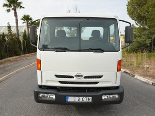 NISSAN ATLEON GANCHO Y CAJA