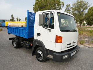 NISSAN ATLEON GANCHO Y CAJA