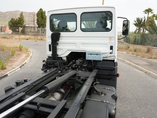 NISSAN ATLEON GANCHO Y CAJA