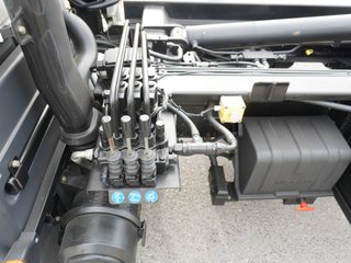NISSAN ATLEON GANCHO Y CAJA