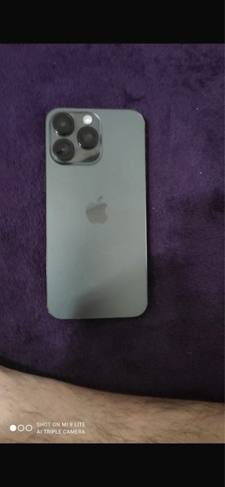 iPhone Plata Salud Batería 90% 15 pro max
