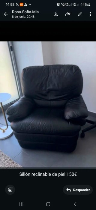Sillón reclinable de piel negro