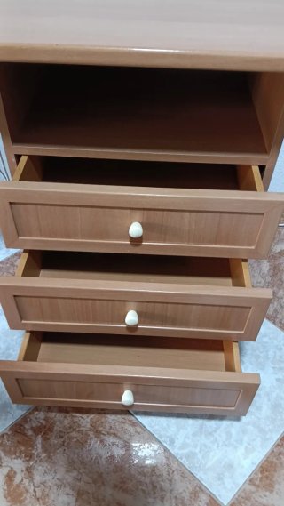 Armario modular madera (Badajoz)