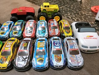 Lote de coches de juguete jui
