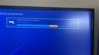 Consola PS4 Slim Negra + Mando Blanco