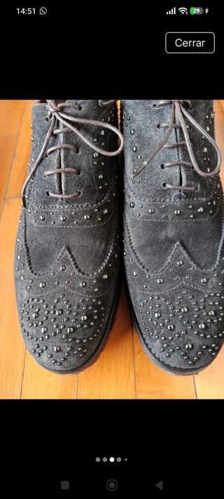 Zapatos de piel T40 con cordones y tachuelas