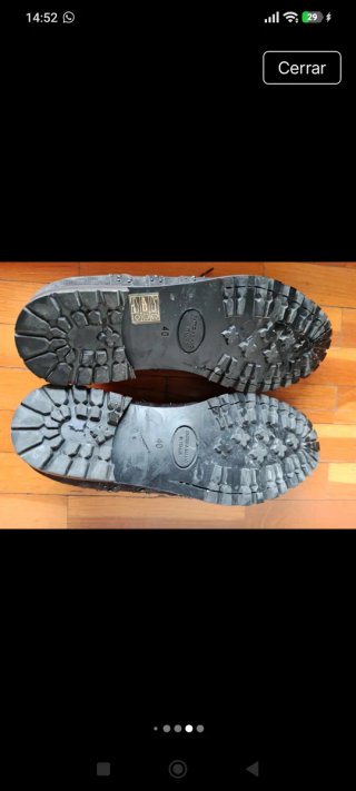Zapatos de piel T40 con cordones y tachuelas