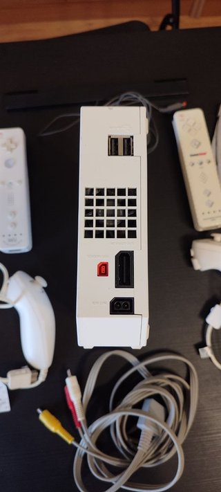 Nintendo Wii Console Completa con 2 Controller