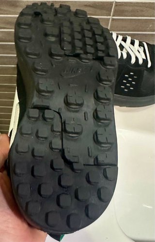 Nike City Negro/Blanco