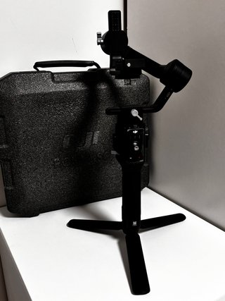 Estabilizador Gimbal DJI SC 2