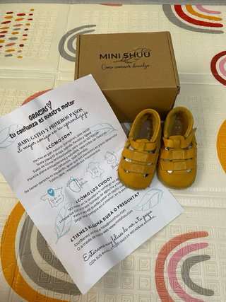 Sandalias Minishuu bebé piel