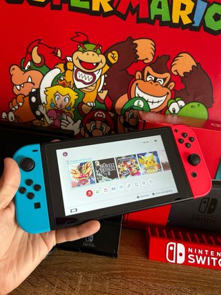 Nintendo Switch Consola + Accesorios COMO NUEVA