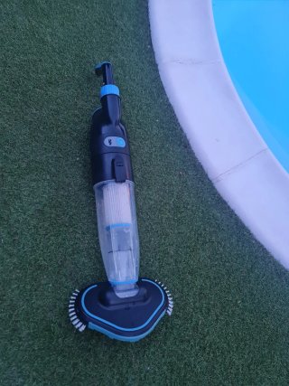 Limpiafondos piscina TILLVEX a batería