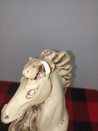 Statua di due cavalli