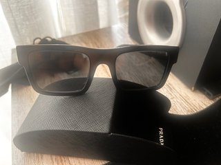 Gafas de sol Prada SPR19W Negras