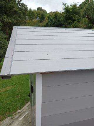 Caseta de jardín de madera y PVC
