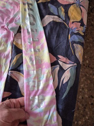 Camiseta Hollister Tie-Dye Manga Larga Talla XS