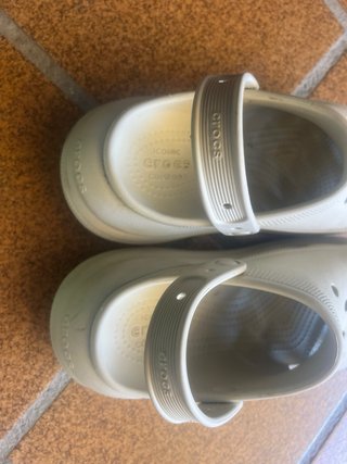 Crocs Beige Talla  (41-42)