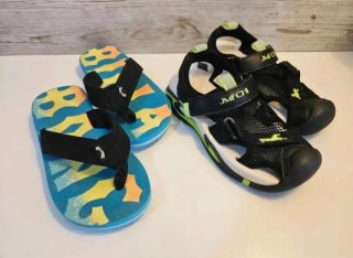 Sandalias y chanclas niño T. 32-33 Piscina o playa