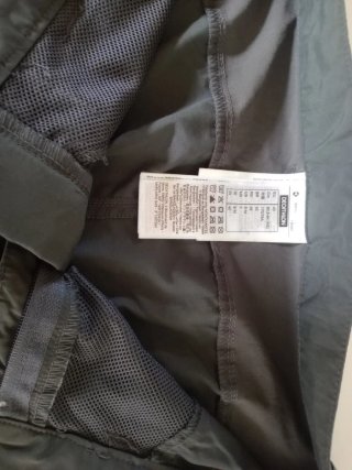 Pantalón senderismo Quechua T.40 Gris
