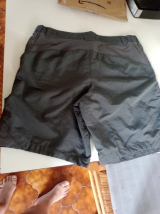Pantalón senderismo Quechua T.40 Gris