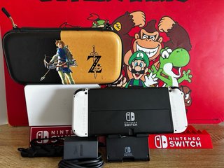 Nintendo Switch Oled + accesorios originales