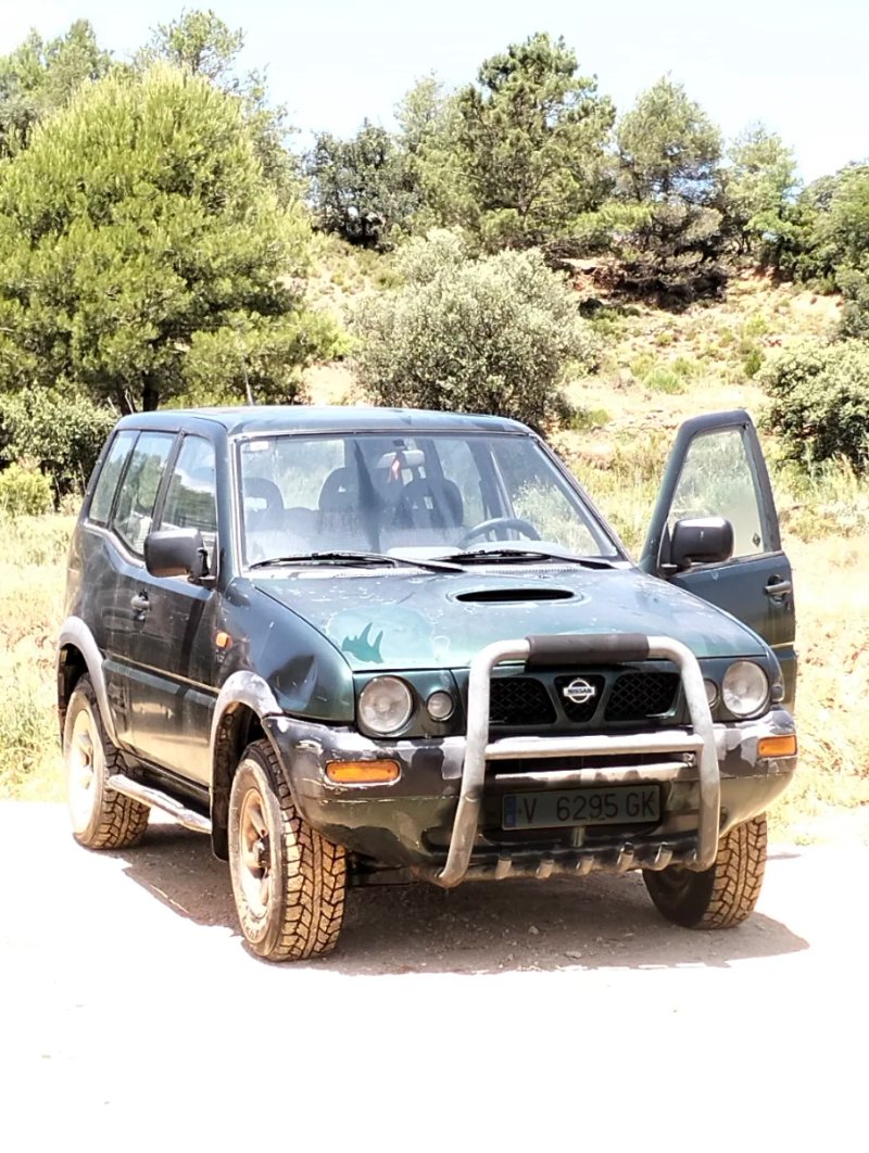 Nissan Terrano II 1998 - foto 1