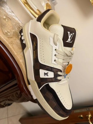 Scarpe Louis Vuitton bianche e marroni
