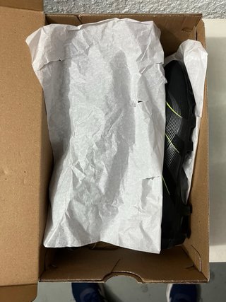 Botas de fútbol ADIDAS Predator Talla 41 1/3