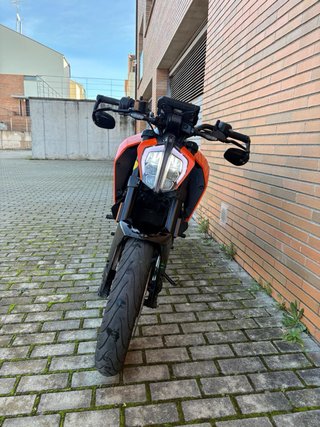 KTM Duke 125 2018 Naranja/Blanca