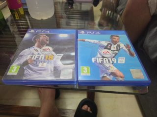 FIFA 18 y FIFA 19 PS4