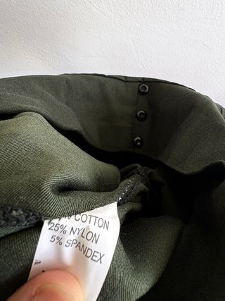 Pantalón elástico verde oscuro talle alto