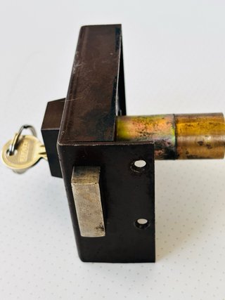 Cerradura sobreponer AZBE 12x8,5 cm
