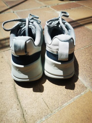 Nike Air Max Talla 40 Gris y Marino