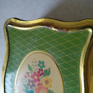 Scatola latta vintage floreale