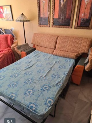 Sofá cama y 2 sillones