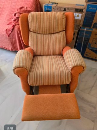 Sofá cama y 2 sillones
