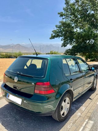 Volkswagen Golf IV. 1.6 Highline
