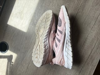 Zapatillas Fila Running Rosas.