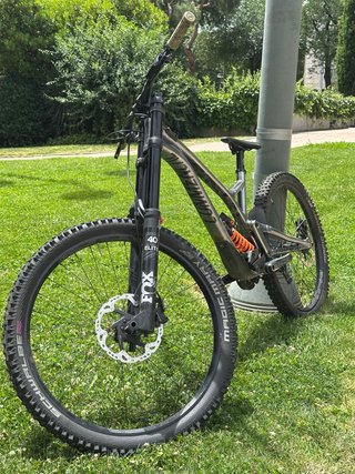 Commencal Supreme V4.3