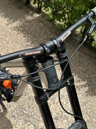 Commencal Supreme V4.3