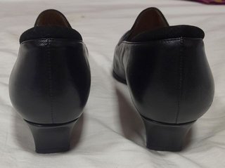 Mocasines negros de piel ( El Ferrocarril )